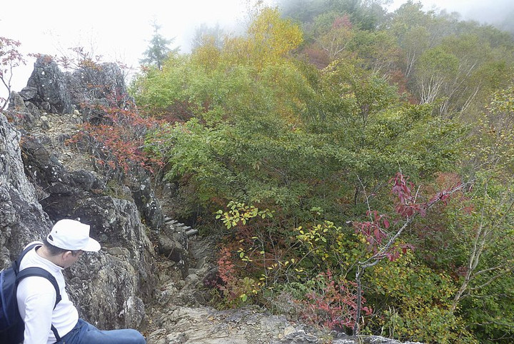 両神山頂の紅葉