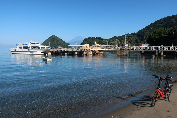 Uchiura